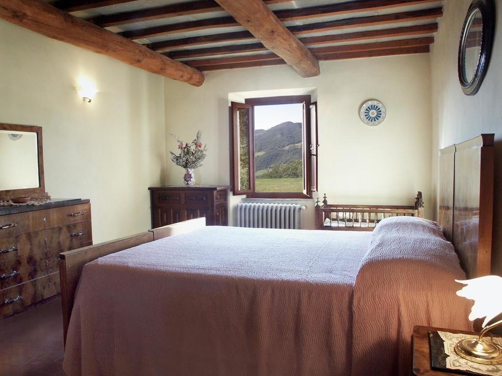 Agriturismo I Monti Di Salecchio パラッツオーロ・スル・セーニオ 部屋 写真