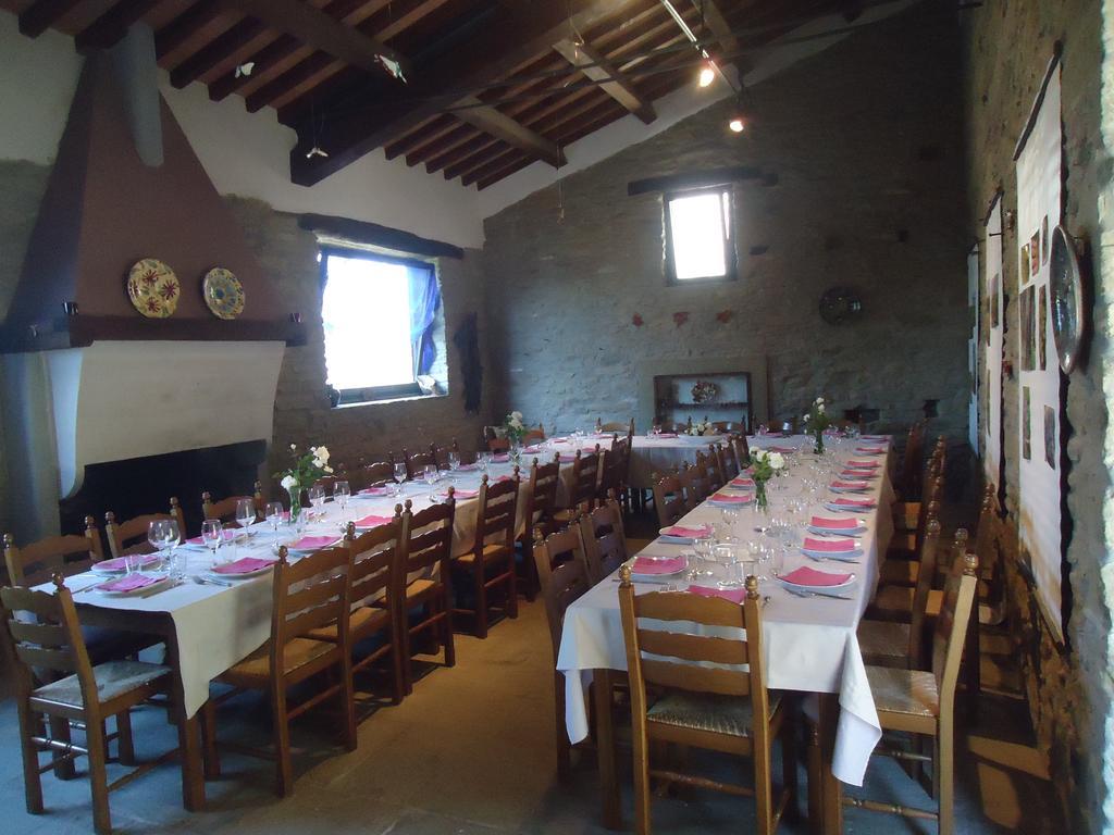 Agriturismo I Monti Di Salecchio パラッツオーロ・スル・セーニオ エクステリア 写真