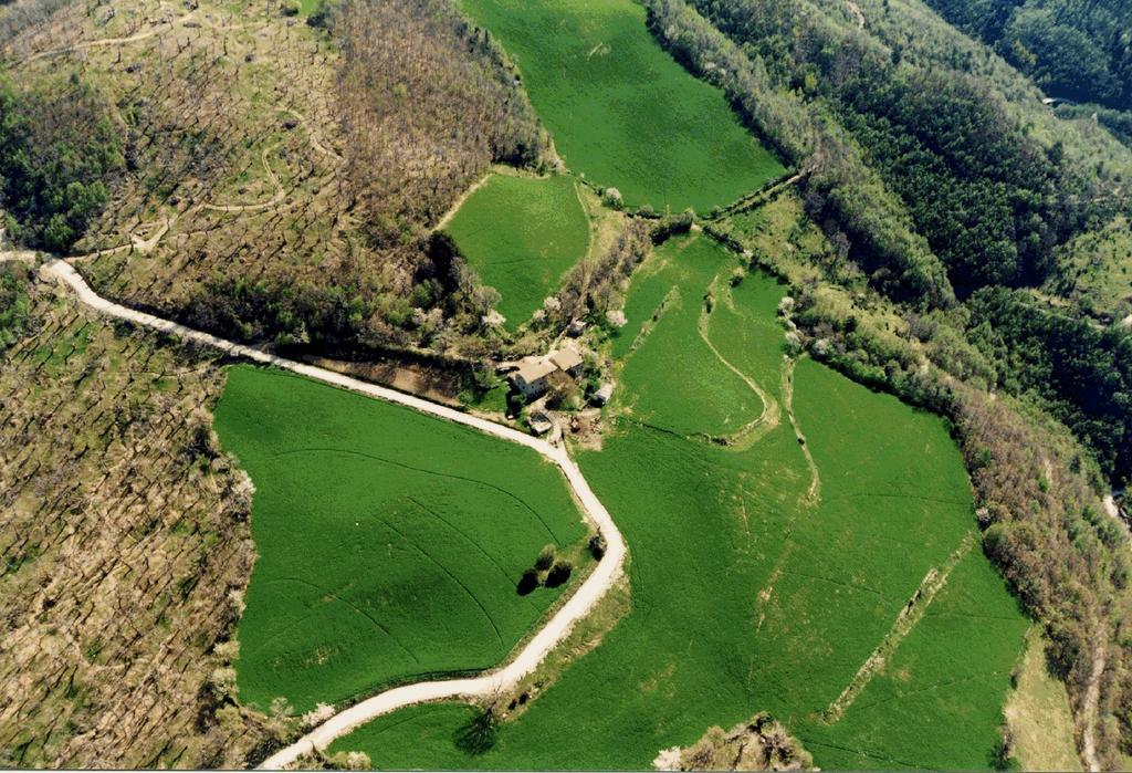 Agriturismo I Monti Di Salecchio パラッツオーロ・スル・セーニオ エクステリア 写真